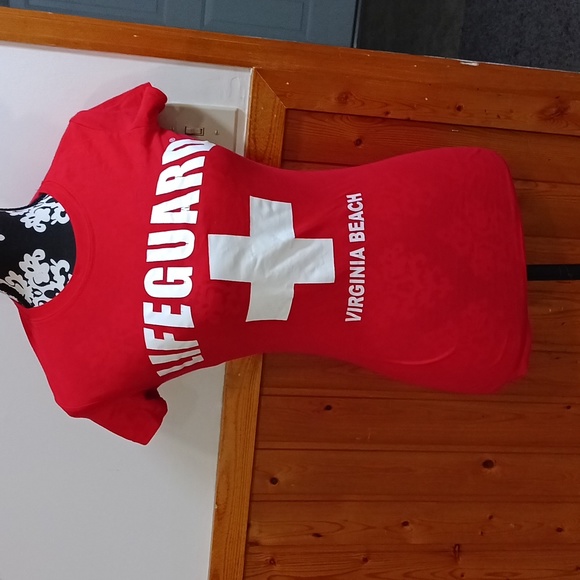 ⭐️Lifeguard Virgina beach T-shirt ⭐️3 items for $10.00 bundle to get the deal ⭐️ - Picture 1 of 4